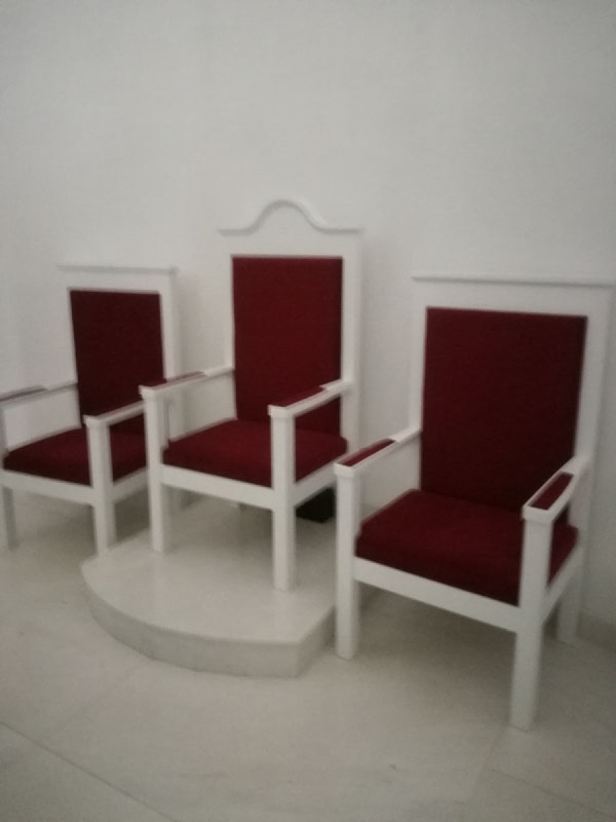 Sedenie do kostolov. - fotografia 4