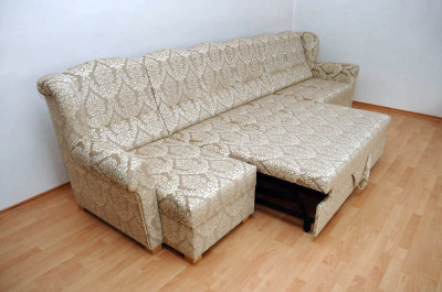 Pohovka Winford atyp 1
